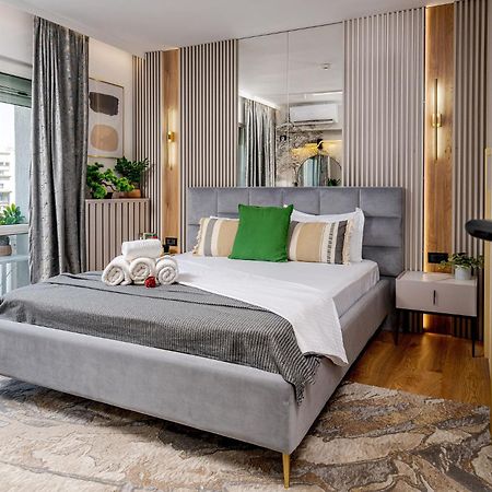 Romana Vibe Elegance In The Heart Of The City Bukarest Exterior foto