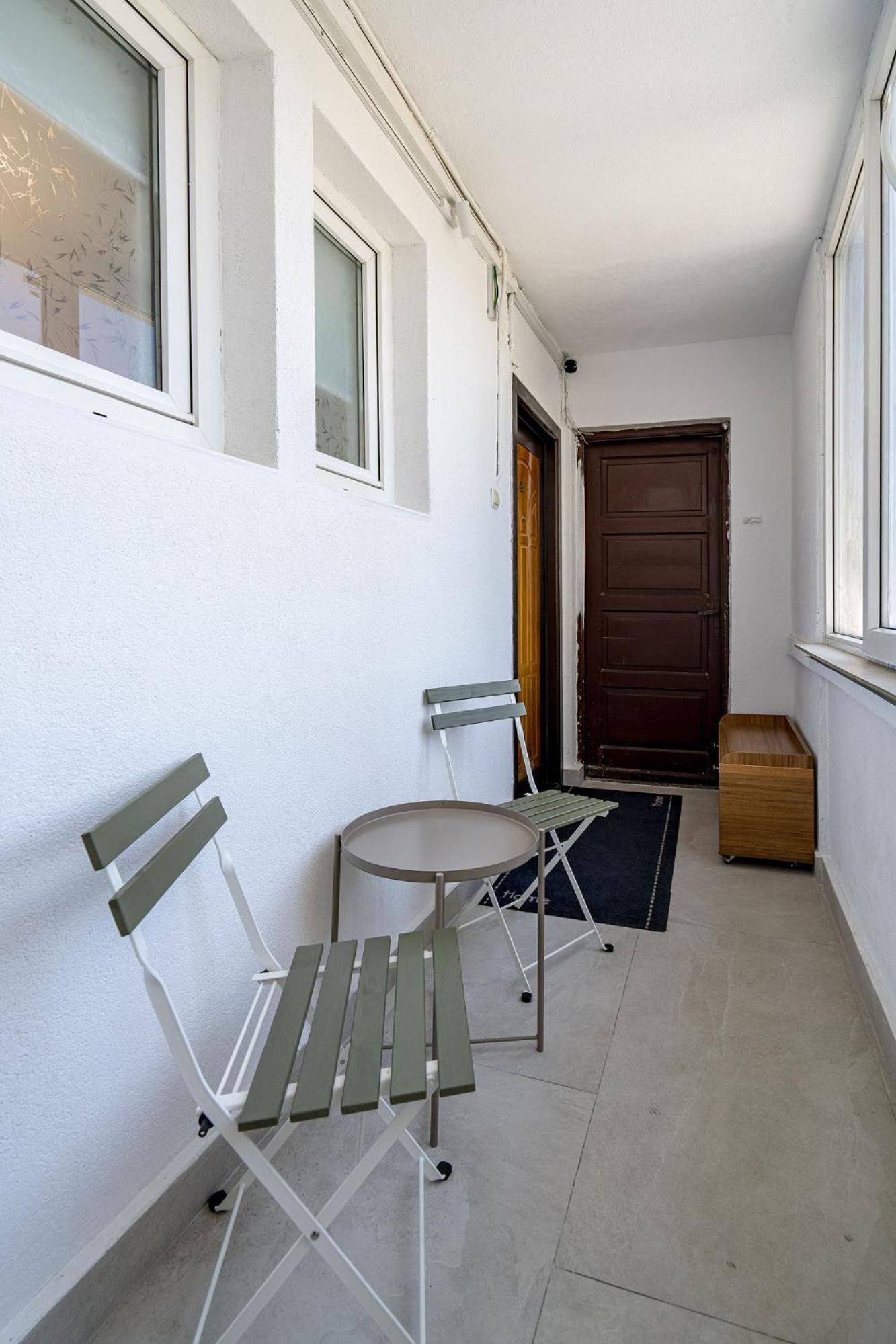 Romana Vibe Elegance In The Heart Of The City Bukarest Exterior foto